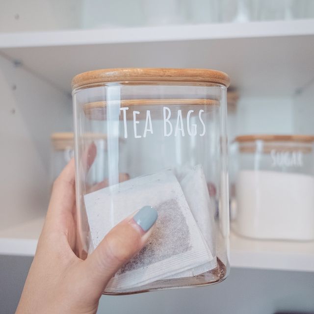 850ml square glass container with bamboo lid, ideal for pantry organisation, kitchen storage NZ.