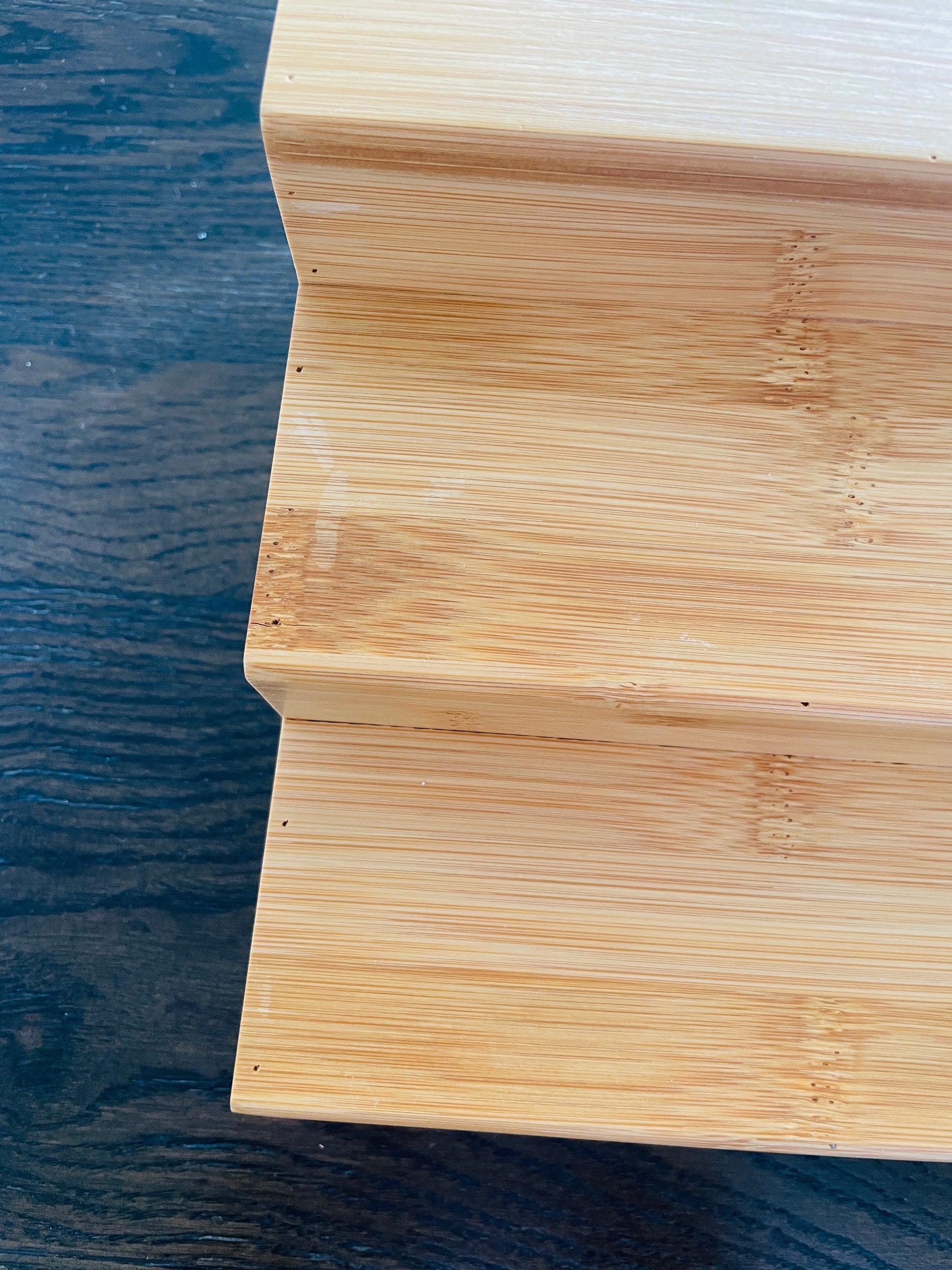 Bamboo spice rack for neat spice organisation and efficient kitchen storage in NZ homes.