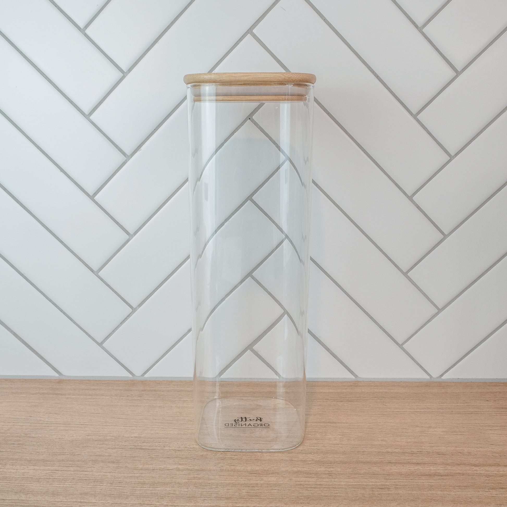 2500ml square glass container with bamboo lid, perfect for storage, pantry organisation, and kitchen storage NZ.
