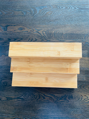 Bamboo spice rack, perfect for organising spices and enhancing pantry storage in NZ homes.
