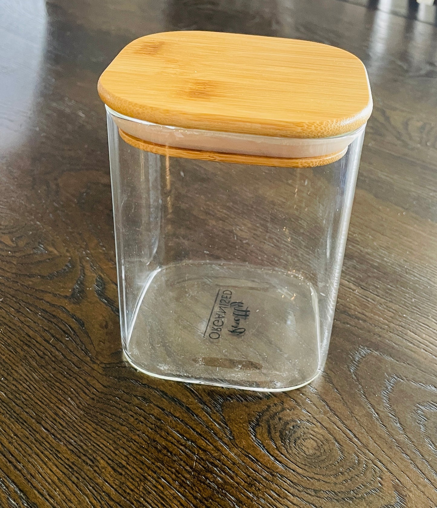 850ml square glass container with bamboo lid, perfect for pantry organisation and airtight storage.
